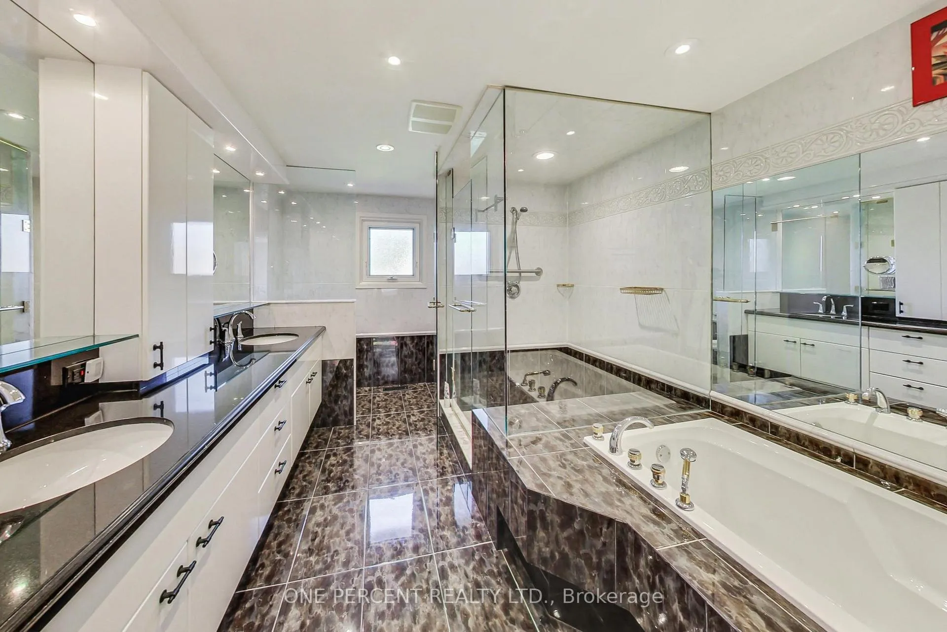 Photo 21 of 40 Mullen Drive, Vaughan, Brownridge — HOMEH