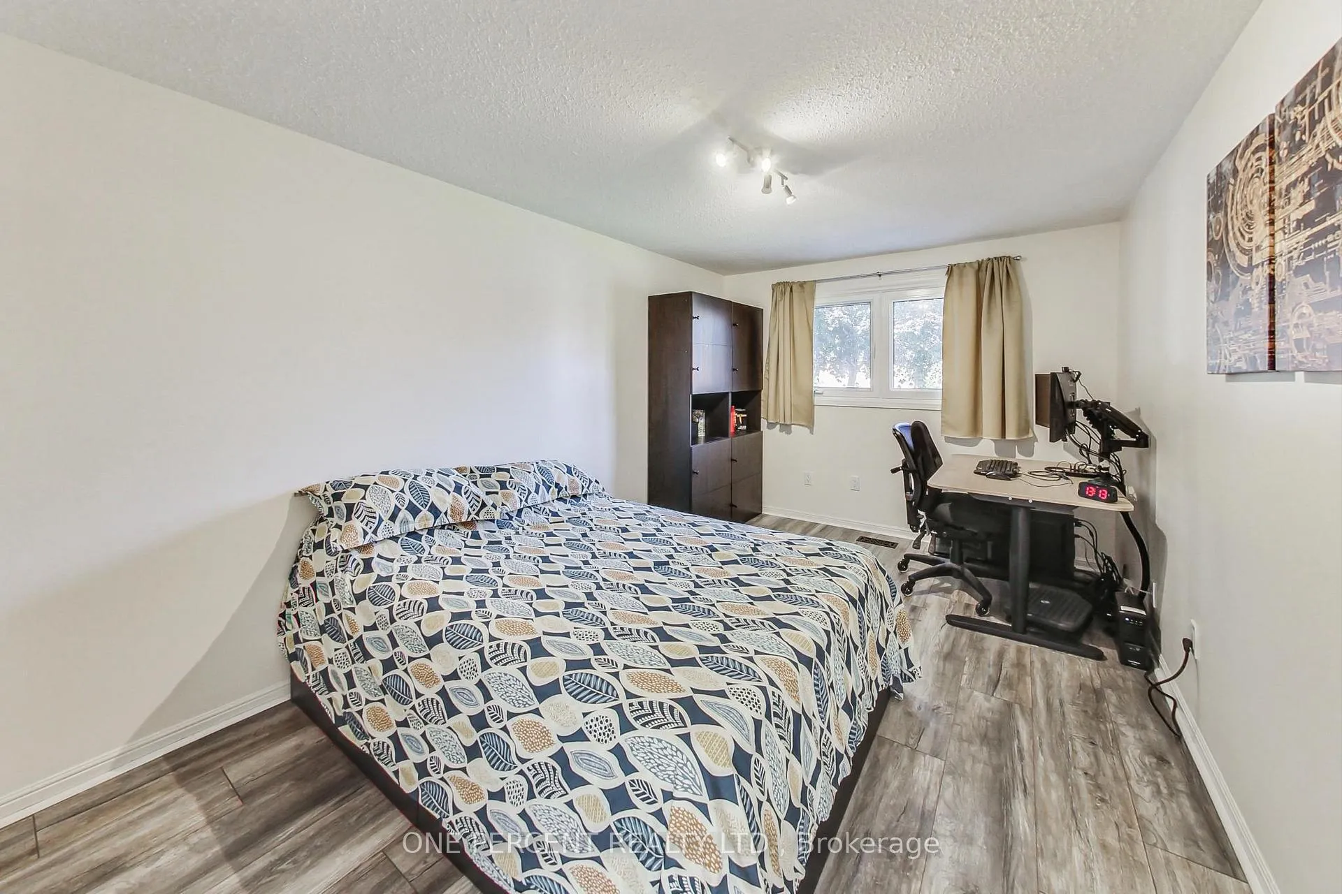 Photo 24 of 40 Mullen Drive, Vaughan, Brownridge — HOMEH