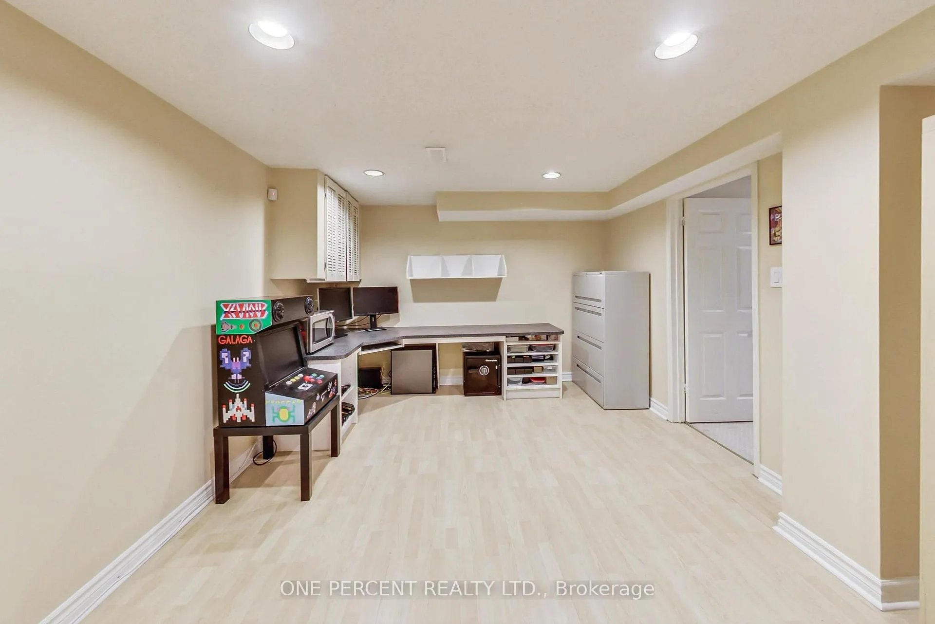 Photo 30 of 40 Mullen Drive, Vaughan, Brownridge — HOMEH