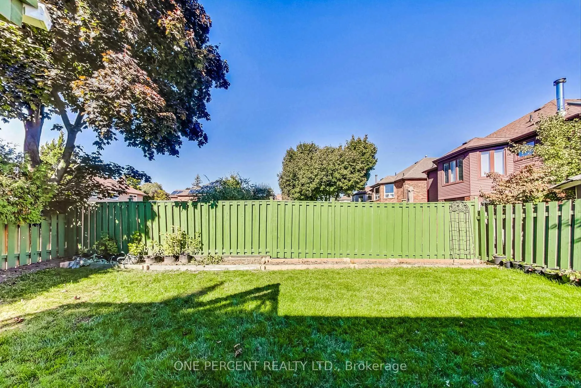 Photo 38 of 40 Mullen Drive, Vaughan, Brownridge — HOMEH