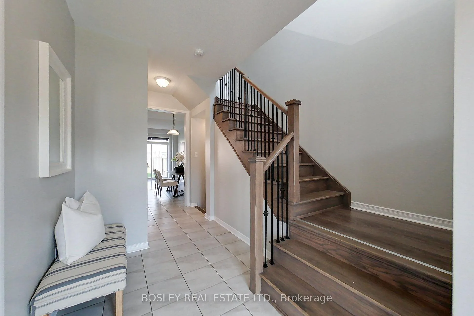 Photo 3 of 13 Barfoot Street, Collingwood — HOMEH