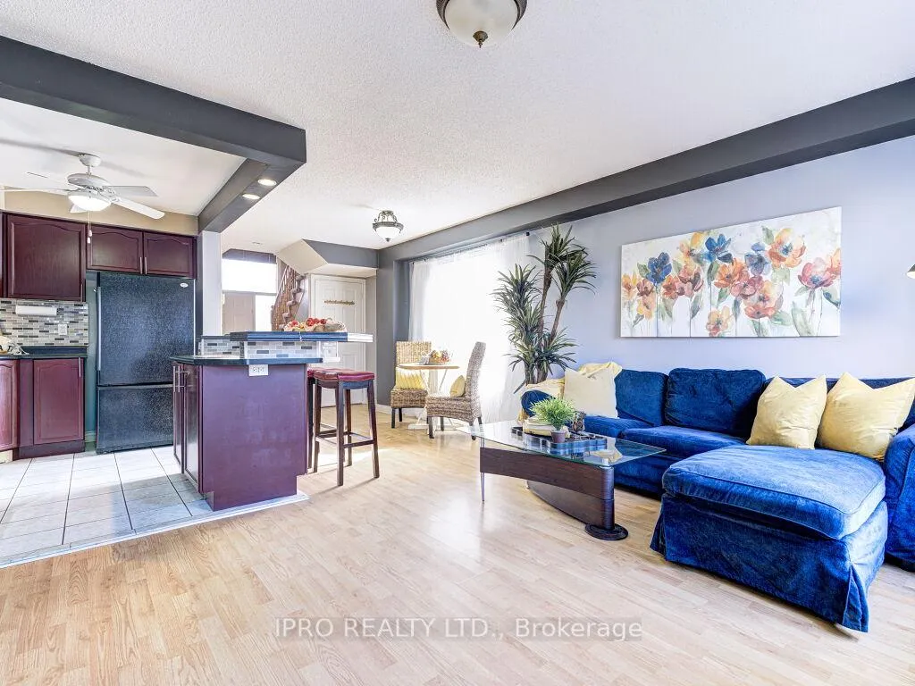 Photo 13 of 36 Kildonan Crescent, Hamilton, Waterdown — HOMEH