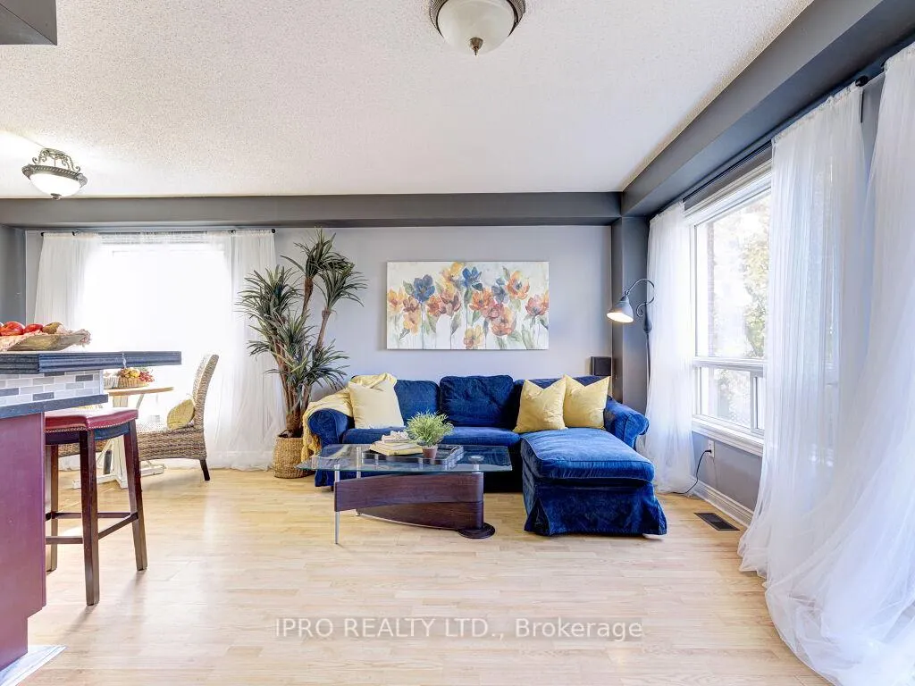 Photo 15 of 36 Kildonan Crescent, Hamilton, Waterdown — HOMEH