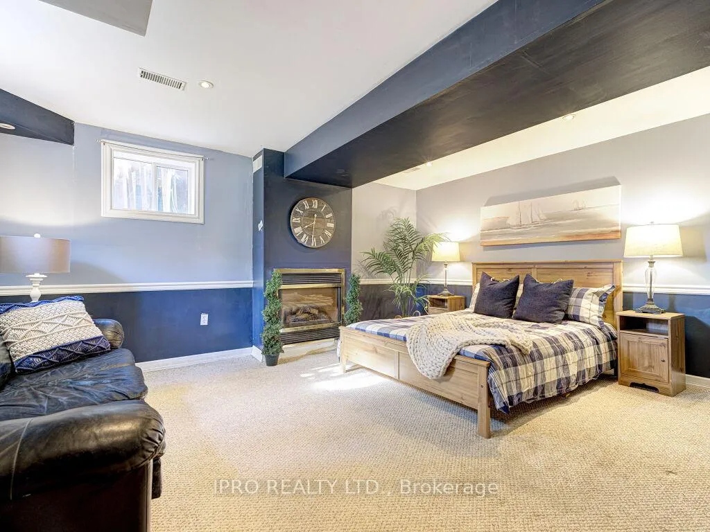 Photo 32 of 36 Kildonan Crescent, Hamilton, Waterdown — HOMEH