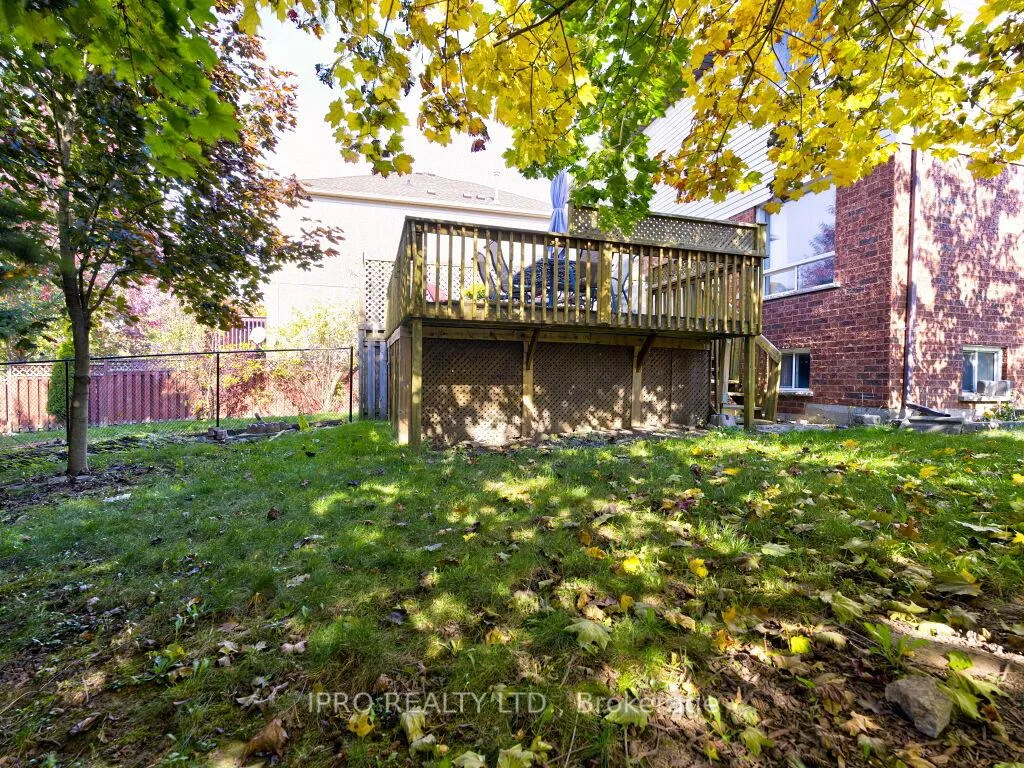 Photo 39 of 36 Kildonan Crescent, Hamilton, Waterdown — HOMEH
