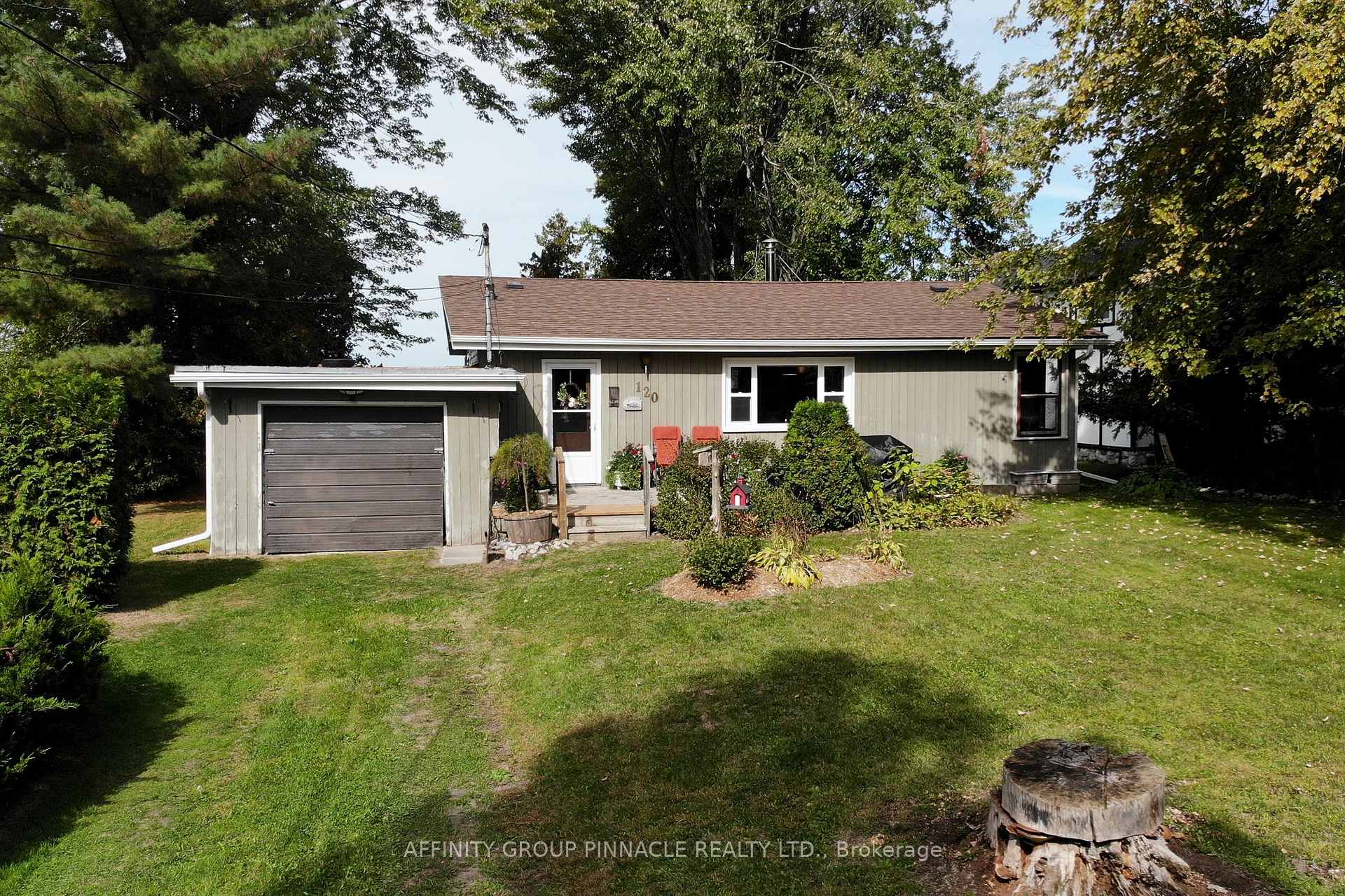 Photo 1 of 120 Irving Drive, Georgina, Pefferlaw — HOMEH