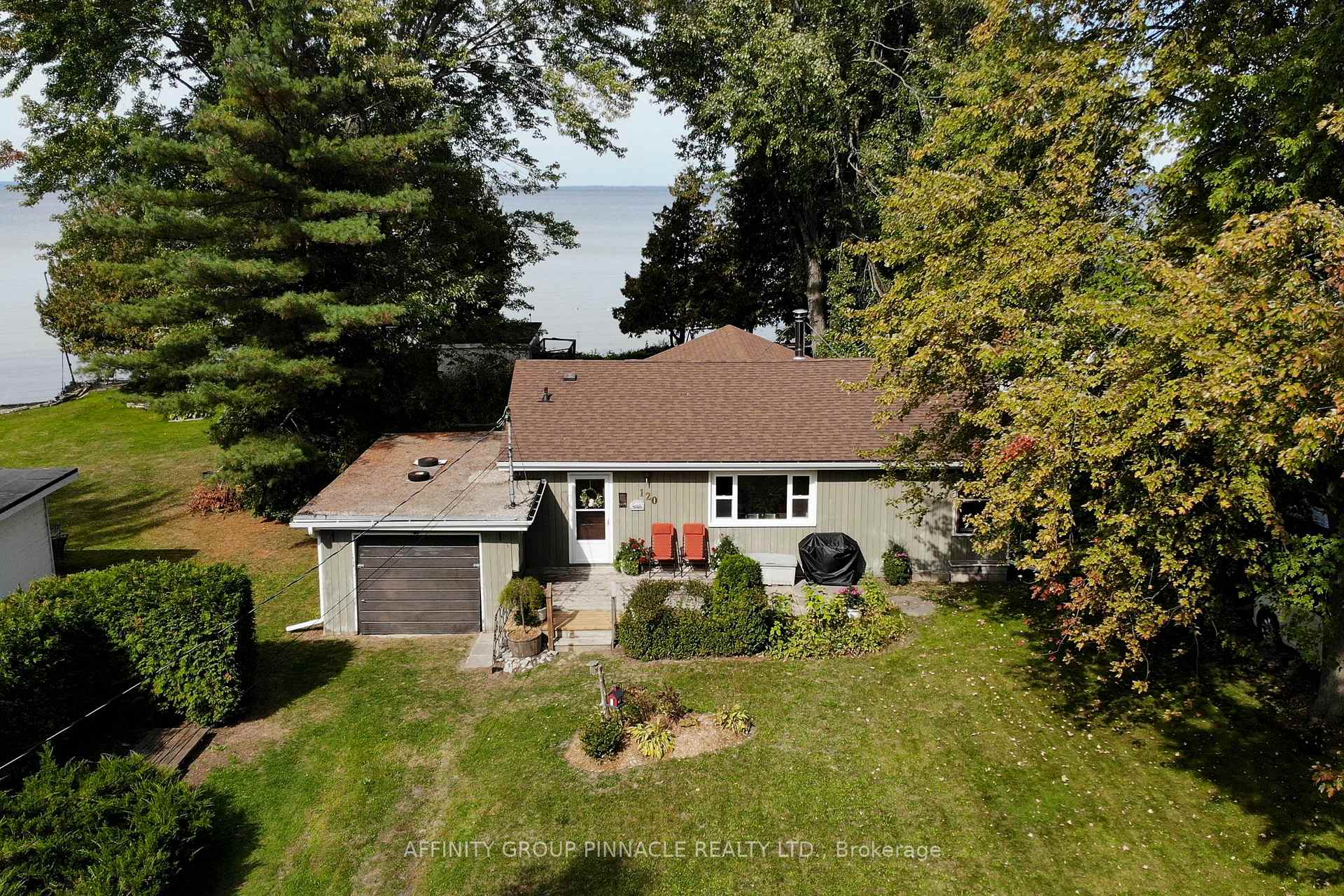 Photo 3 of 120 Irving Drive, Georgina, Pefferlaw — HOMEH