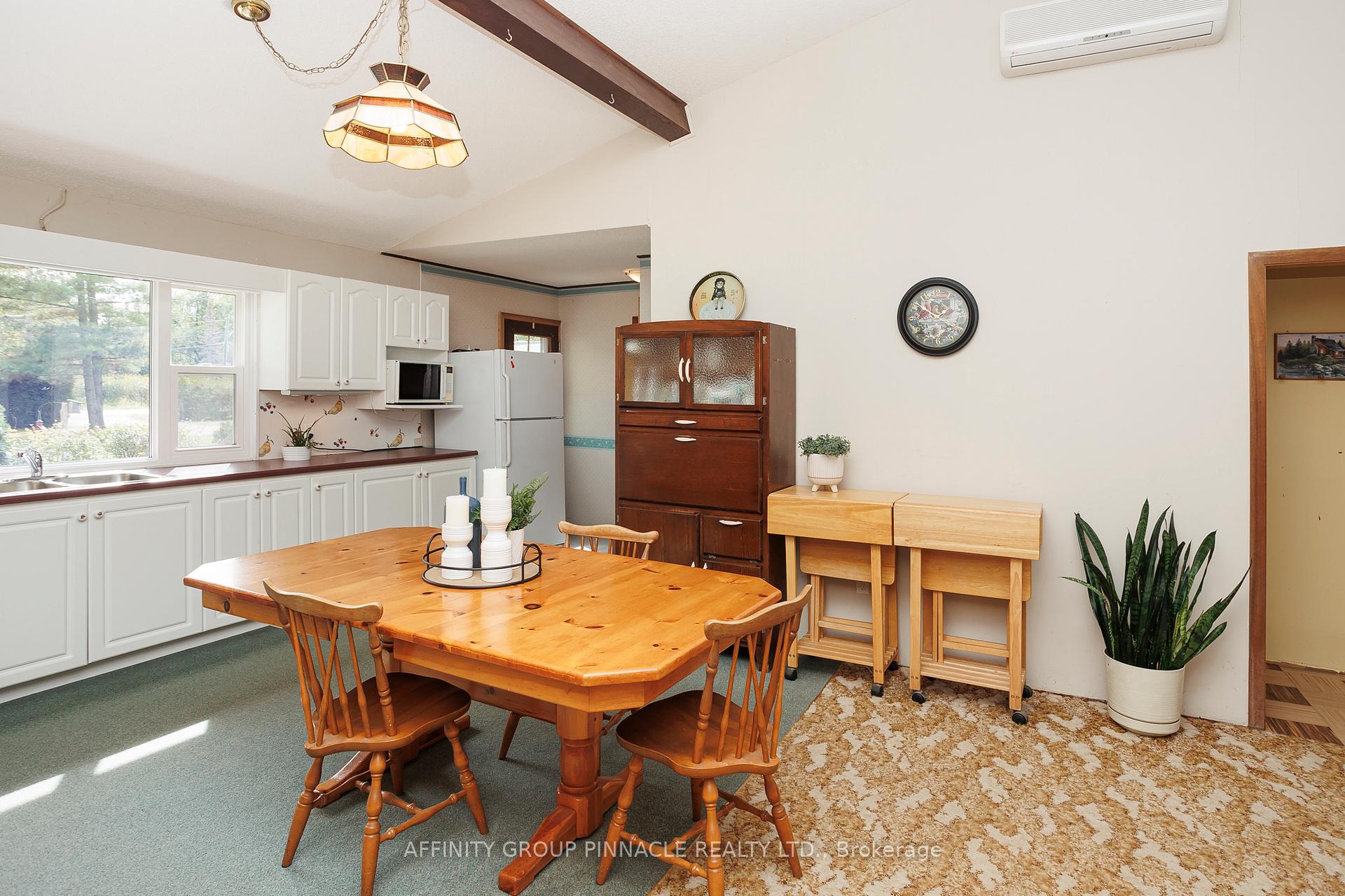 Photo 24 of 120 Irving Drive, Georgina, Pefferlaw — HOMEH