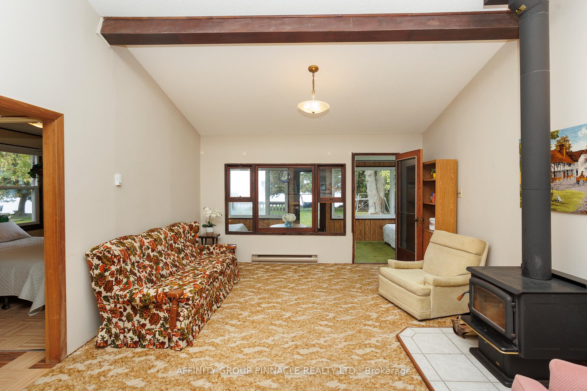 Photo 27 of 120 Irving Drive, Georgina, Pefferlaw — HOMEH