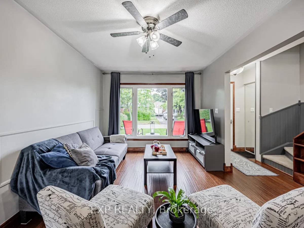 Photo 5 of 70 Slater Crescent, Ajax, South West — HOMEH
