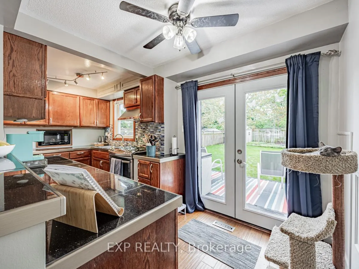Photo 8 of 70 Slater Crescent, Ajax, South West — HOMEH