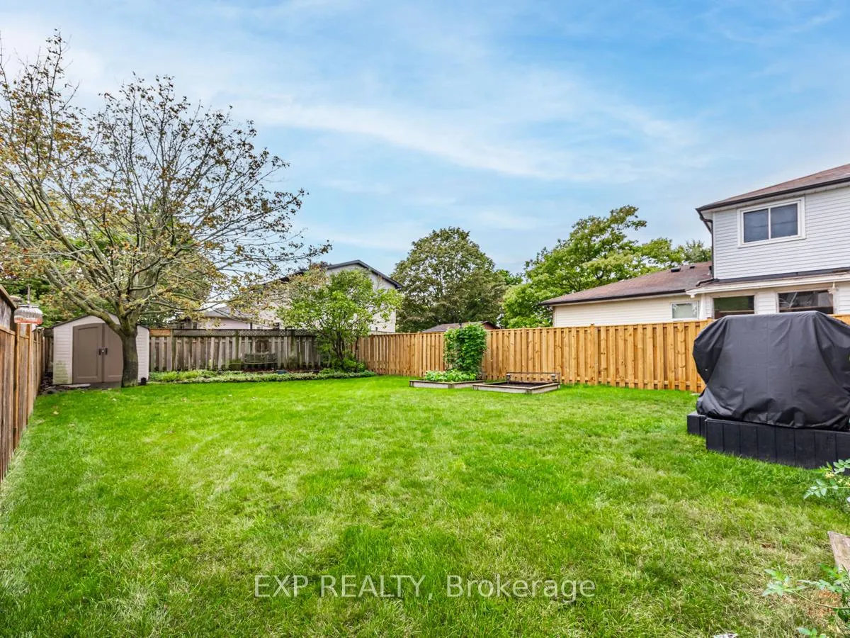 Photo 33 of 70 Slater Crescent, Ajax, South West — HOMEH