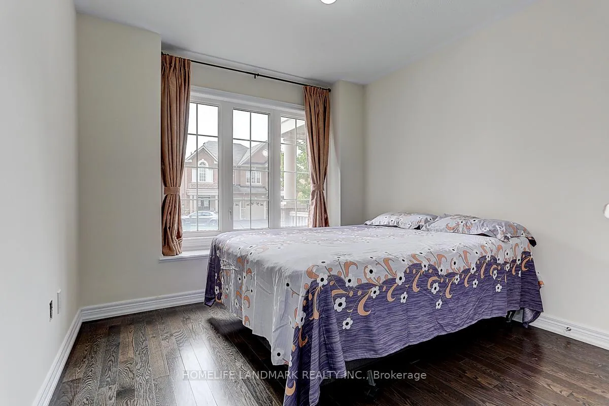 Photo 4 of 127 Memon Place, Markham, Wismer — HOMEH
