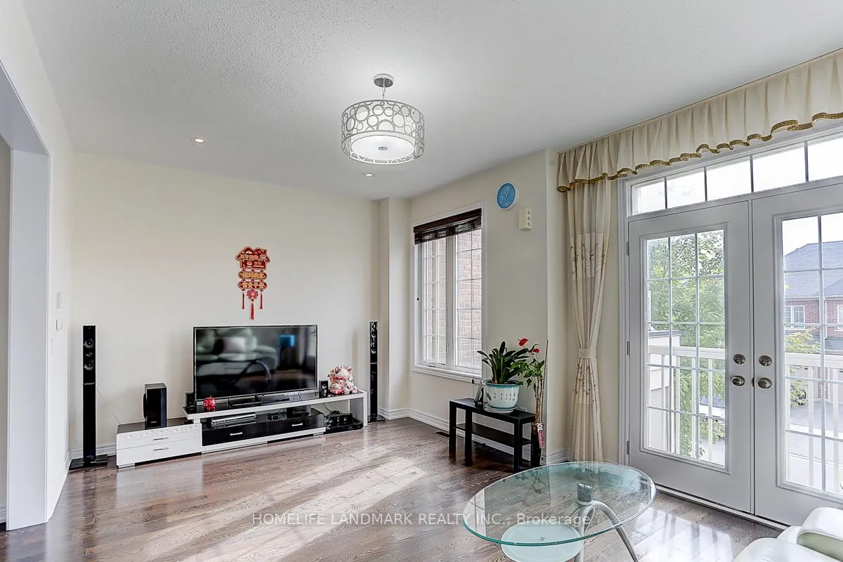 Photo 13 of 127 Memon Place, Markham, Wismer — HOMEH