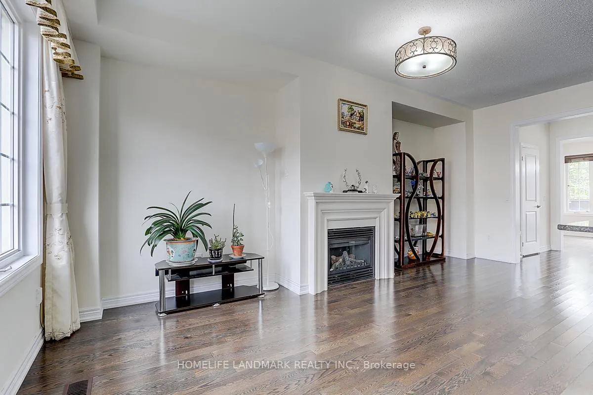 Photo 18 of 127 Memon Place, Markham, Wismer — HOMEH