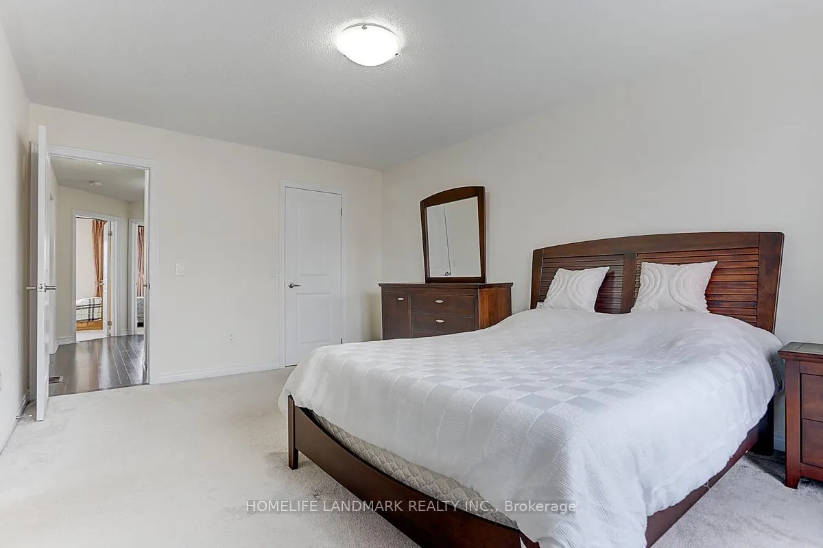 Photo 32 of 127 Memon Place, Markham, Wismer — HOMEH