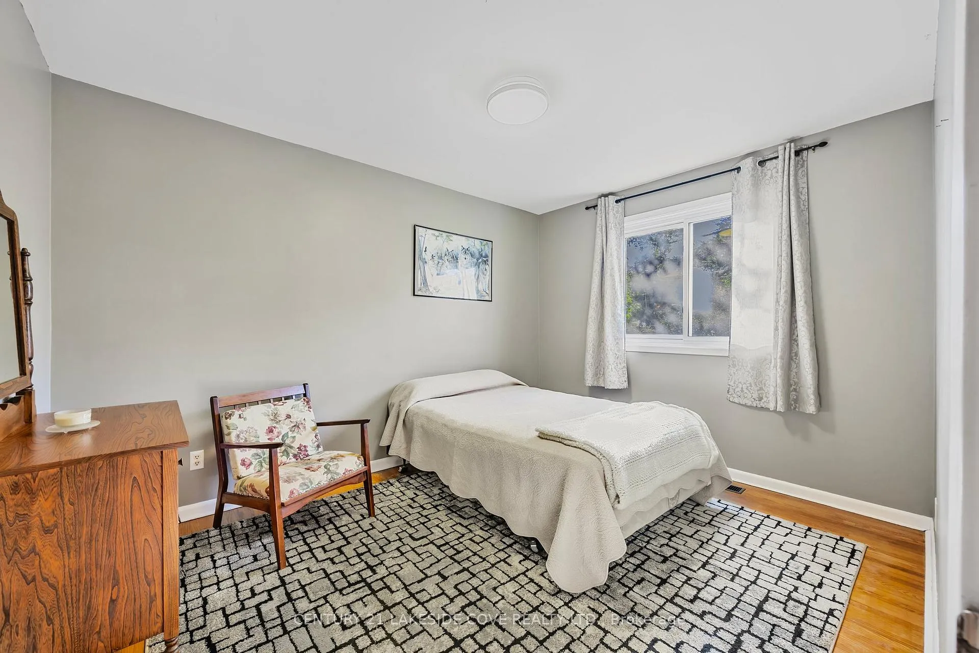 Photo 21 of 14 Ottaway Avenue, Barrie, Wellington — HOMEH