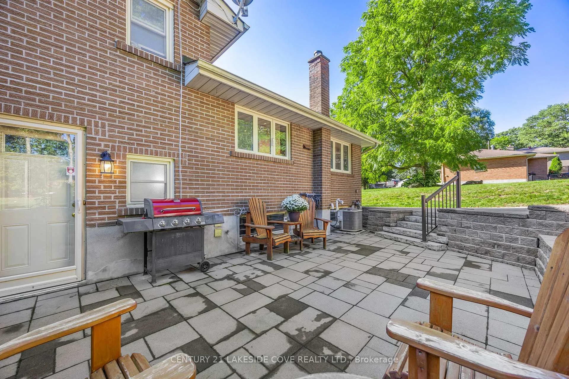 Photo 33 of 14 Ottaway Avenue, Barrie, Wellington — HOMEH
