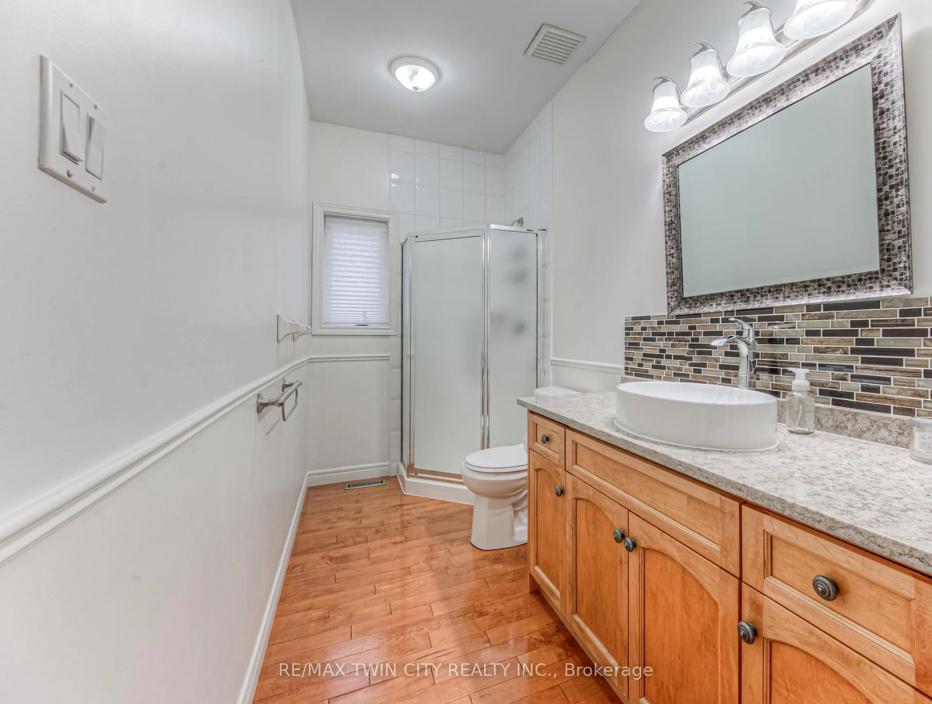 Photo 7 of 532 Birchleaf Walk E, Waterloo — HOMEH