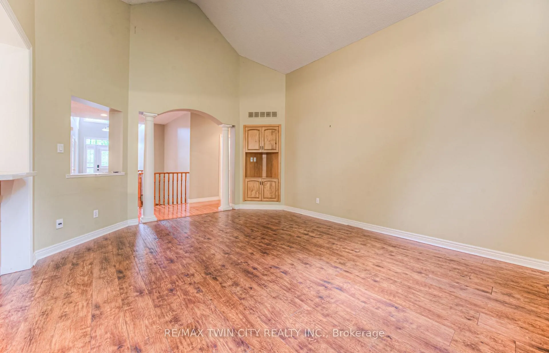 Photo 18 of 532 Birchleaf Walk E, Waterloo — HOMEH