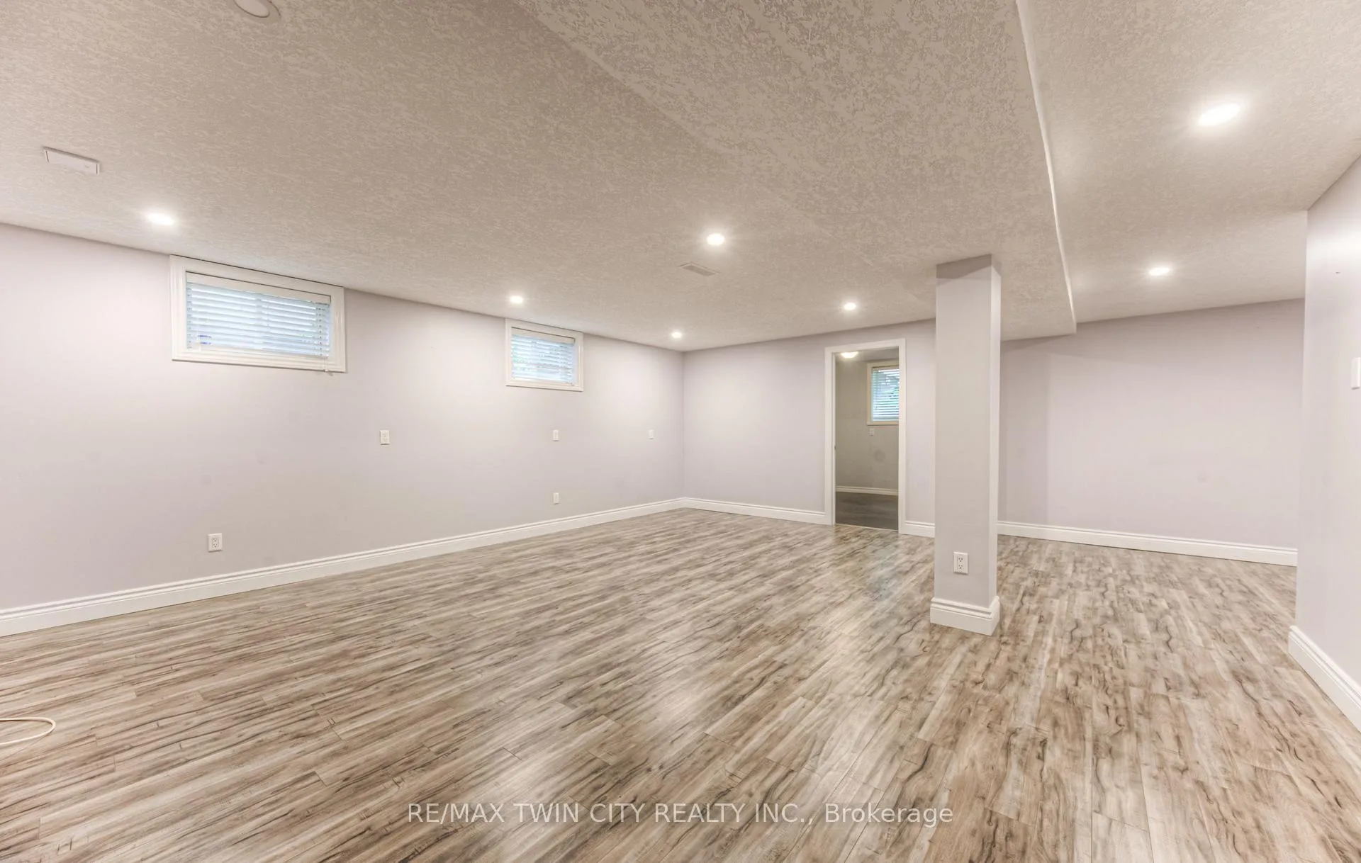 Photo 29 of 532 Birchleaf Walk E, Waterloo — HOMEH