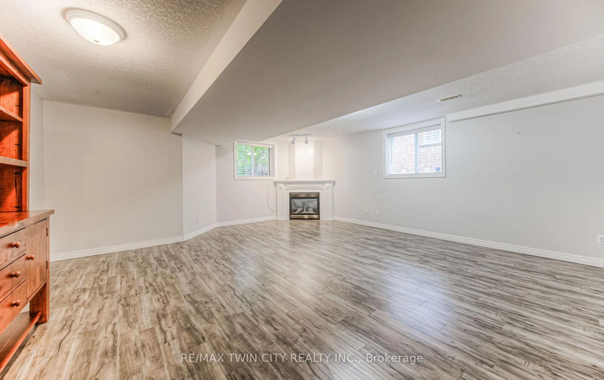 Photo 34 of 532 Birchleaf Walk E, Waterloo — HOMEH