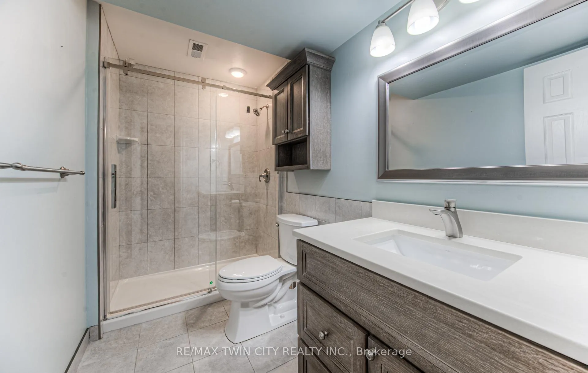 Photo 36 of 532 Birchleaf Walk E, Waterloo — HOMEH