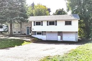 Photo 1 of 205 Merrett Drive, Barrie, Innis-Shore — HOMEH