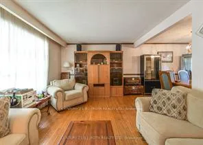Photo 5 of 205 Merrett Drive, Barrie, Innis-Shore — HOMEH