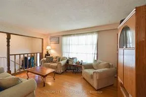 Photo 6 of 205 Merrett Drive, Barrie, Innis-Shore — HOMEH