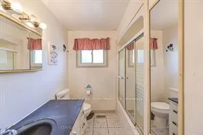 Photo 10 of 205 Merrett Drive, Barrie, Innis-Shore — HOMEH