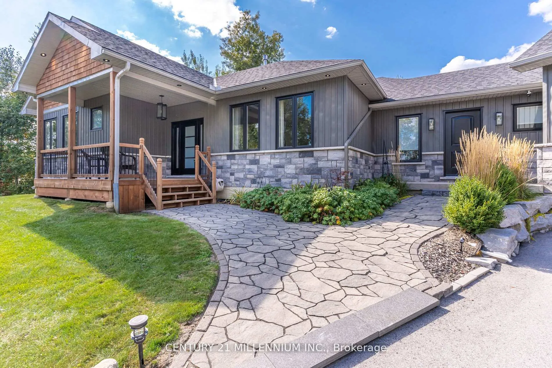 Photo 3 of 474432 County Rd 11, Amaranth, Rural Amaranth — HOMEH