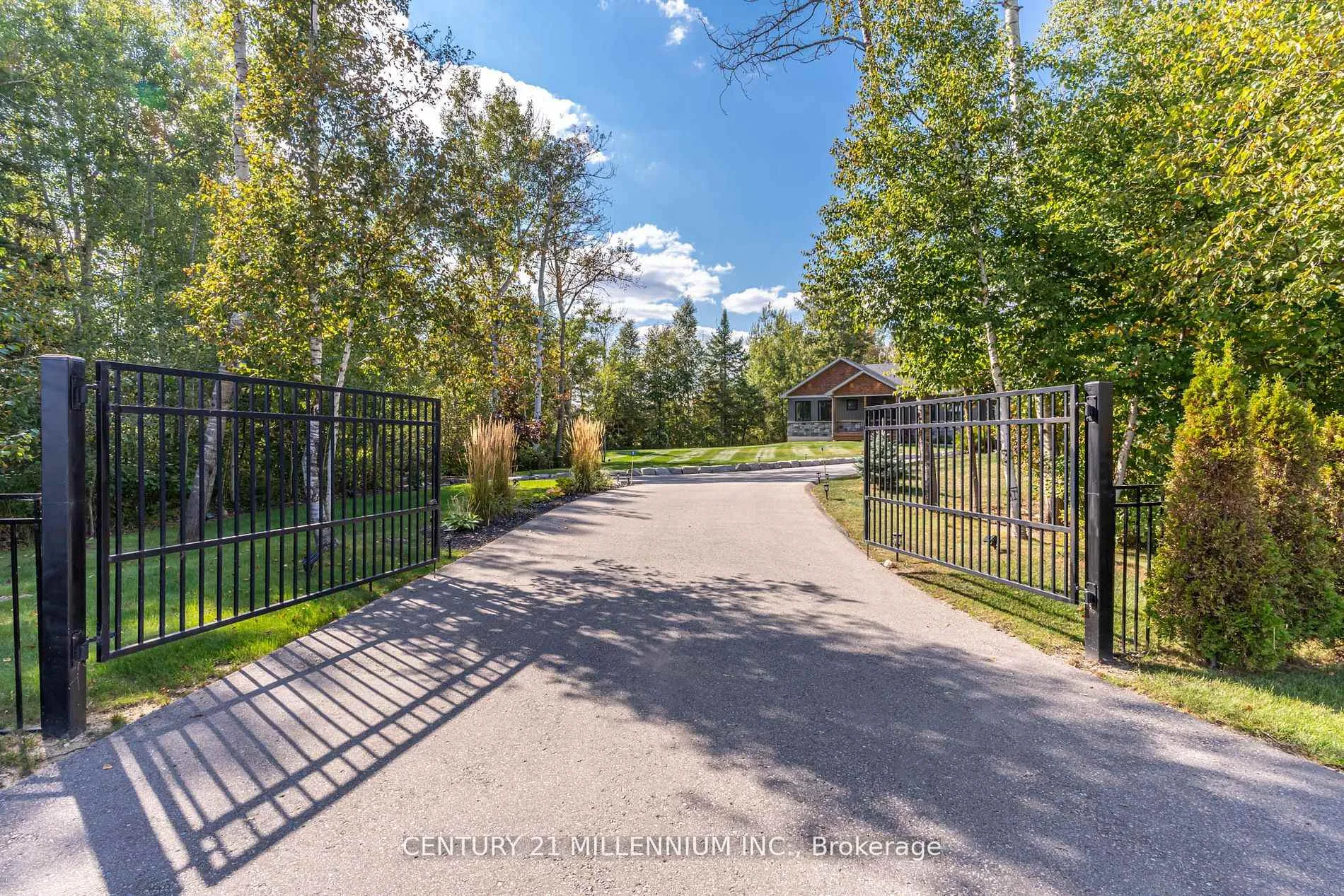 Photo 4 of 474432 County Rd 11, Amaranth, Rural Amaranth — HOMEH