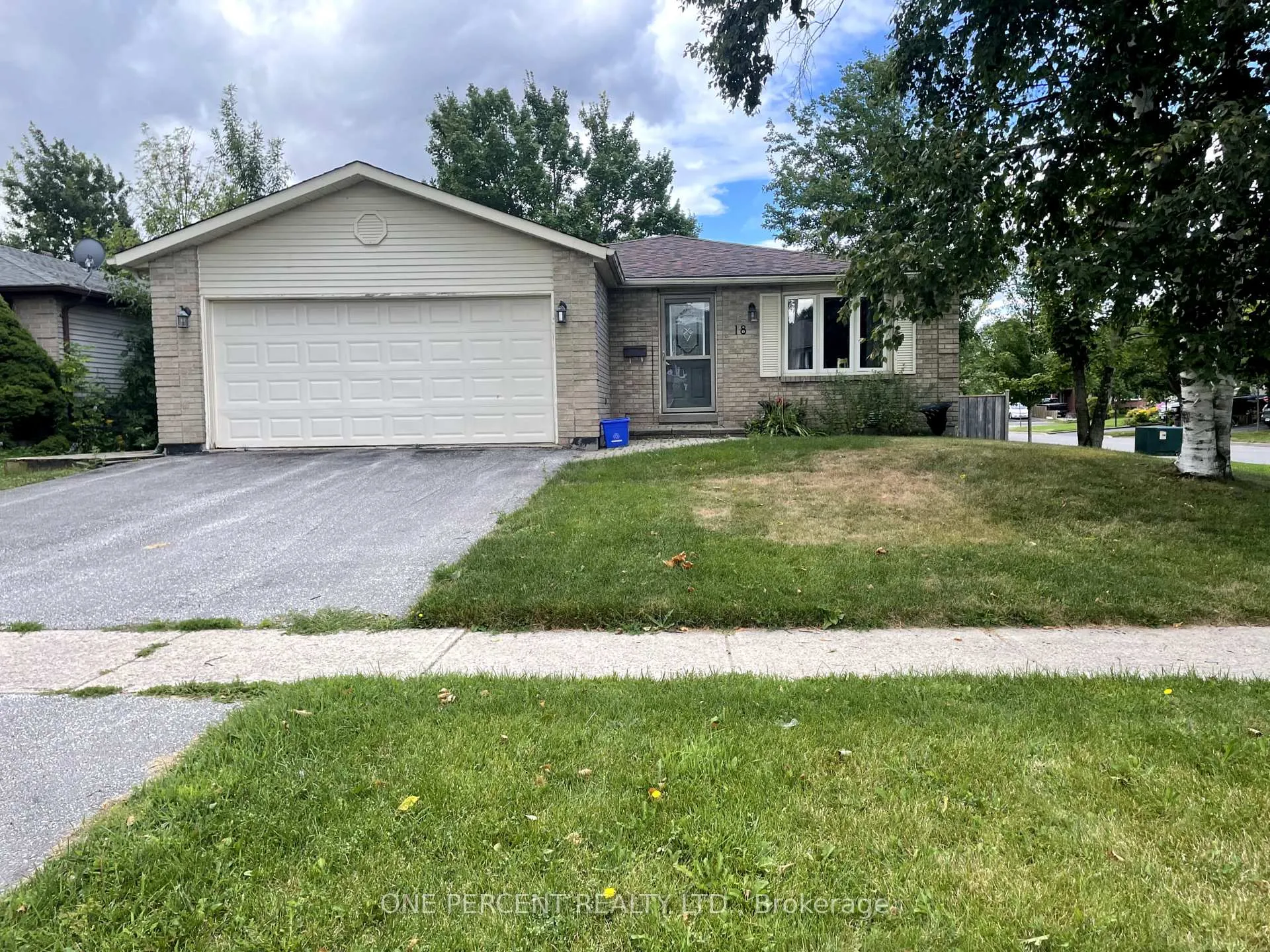Photo 1 of 18 Craig Crescent N, Barrie, Sunnidale — HOMEH