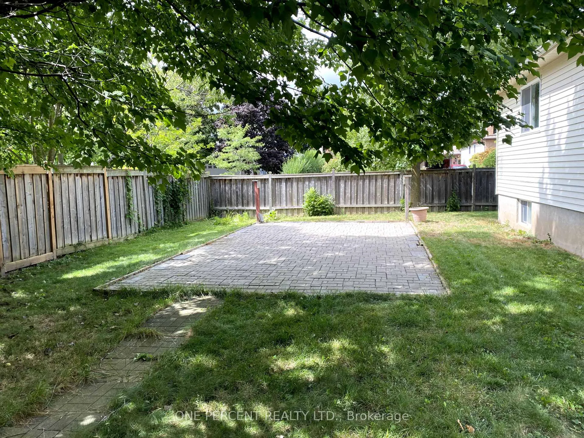 Photo 26 of 18 Craig Crescent N, Barrie, Sunnidale — HOMEH