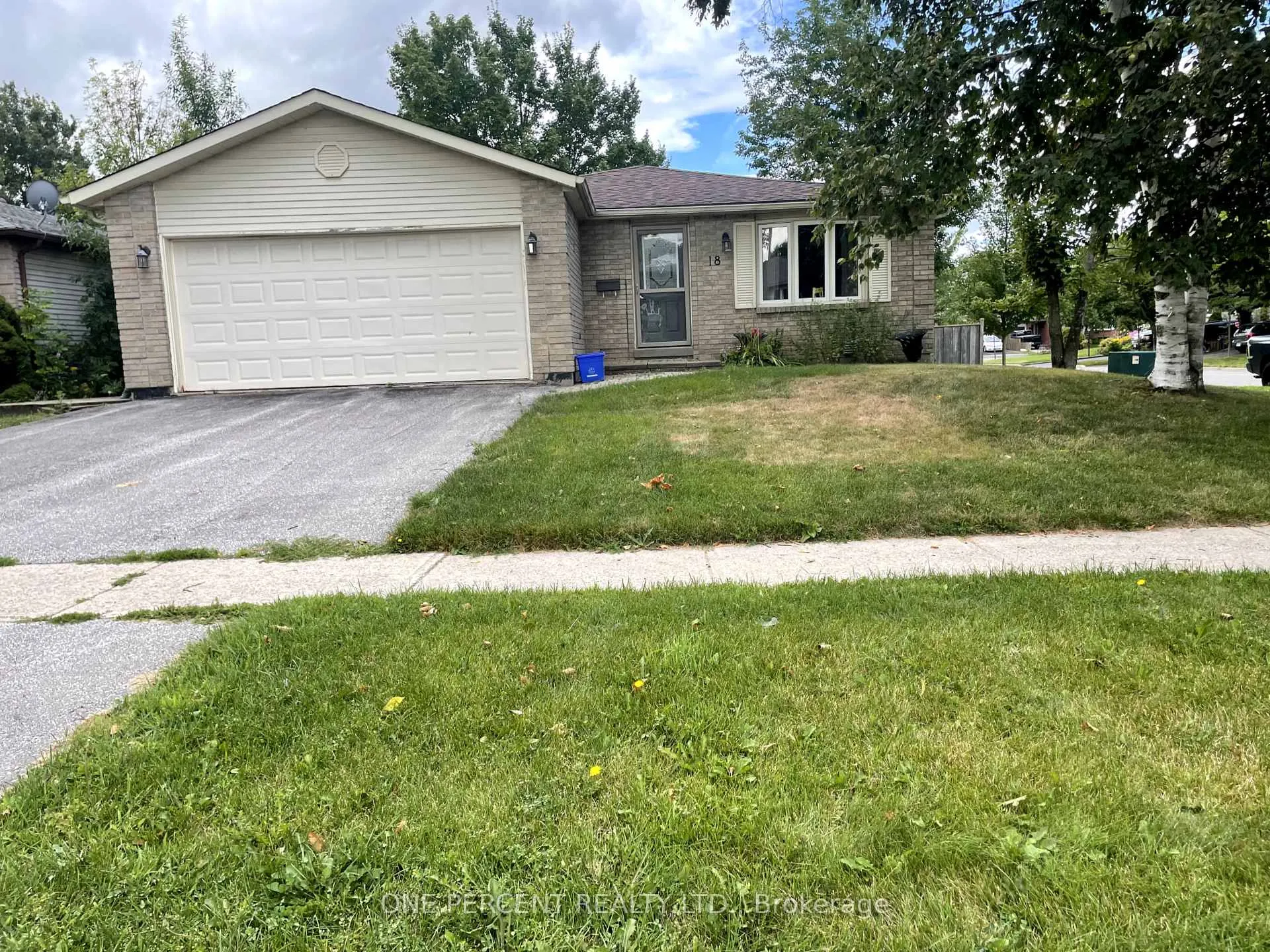 Photo 30 of 18 Craig Crescent N, Barrie, Sunnidale — HOMEH