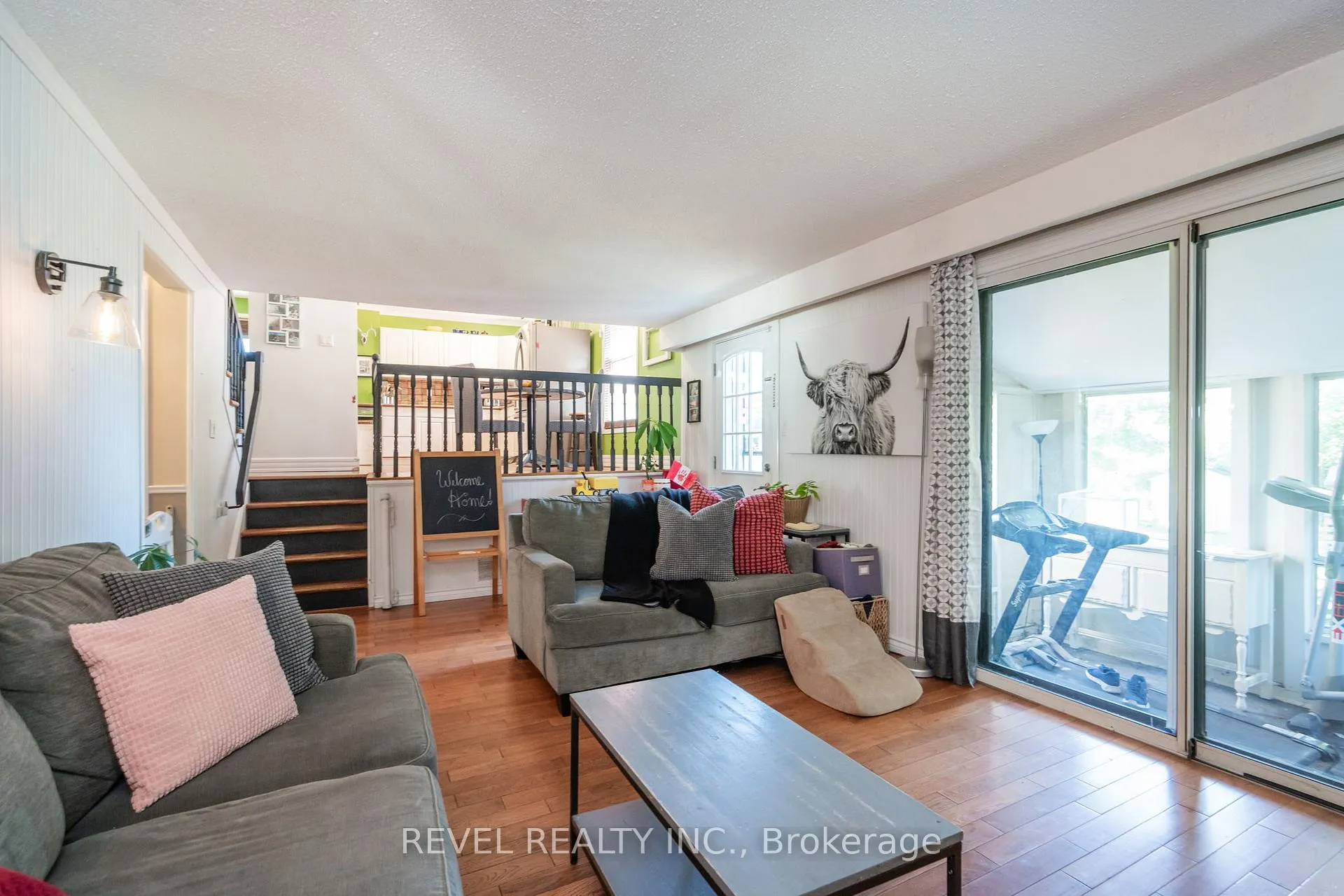 Photo 13 of 6 Huron Street, Barrie, North Shore — HOMEH