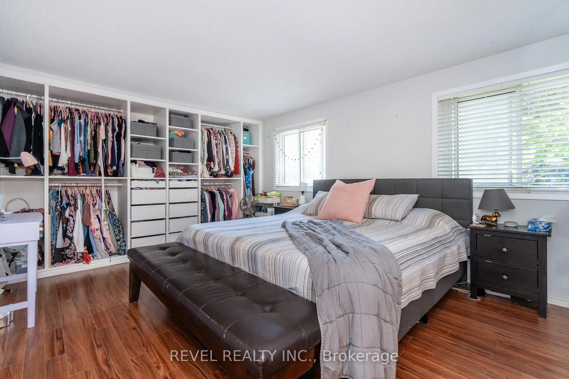 Photo 18 of 6 Huron Street, Barrie, North Shore — HOMEH