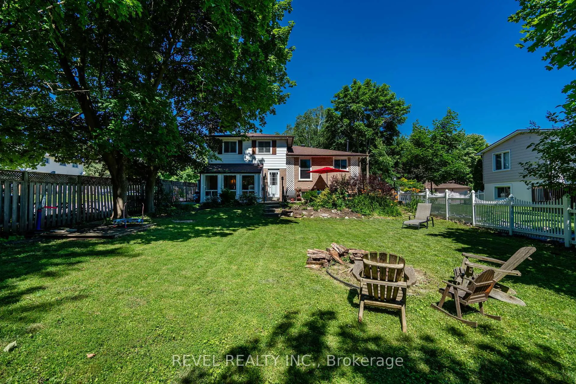 Photo 33 of 6 Huron Street, Barrie, North Shore — HOMEH