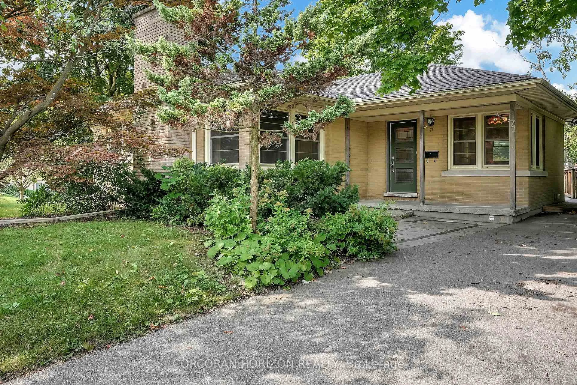 Photo 1 of 71 Melbourne Crescent, Waterloo — HOMEH