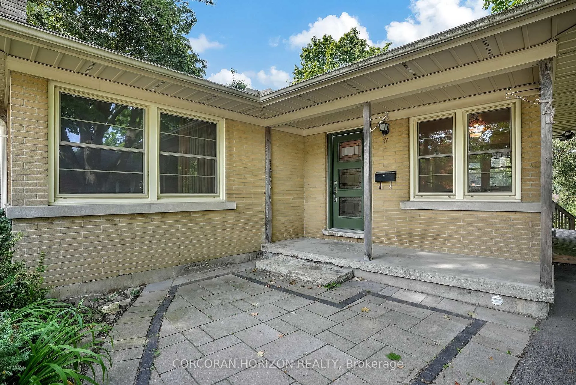 Photo 4 of 71 Melbourne Crescent, Waterloo — HOMEH