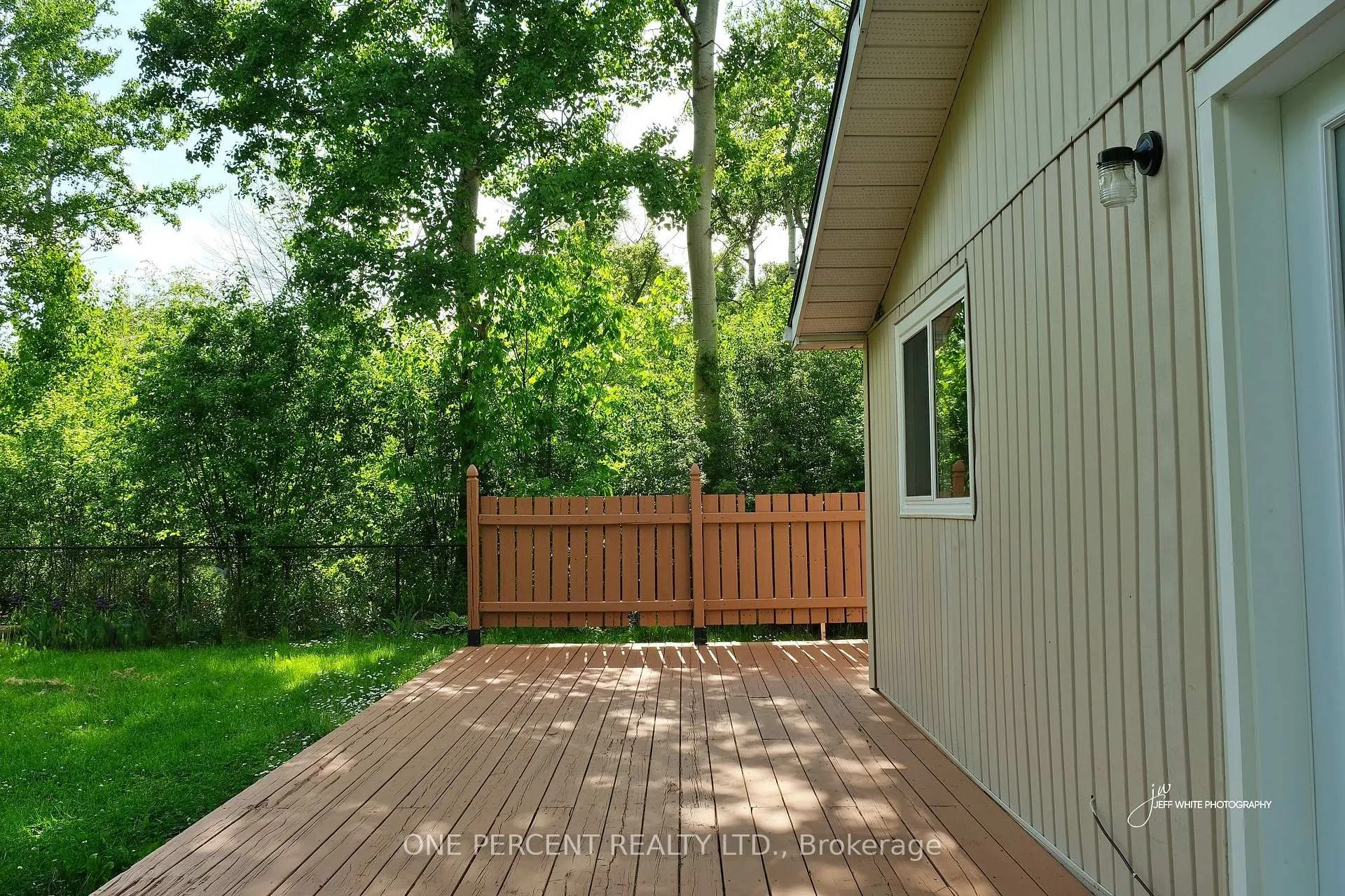 Photo 5 of 39 Broadview Street, Collingwood — HOMEH