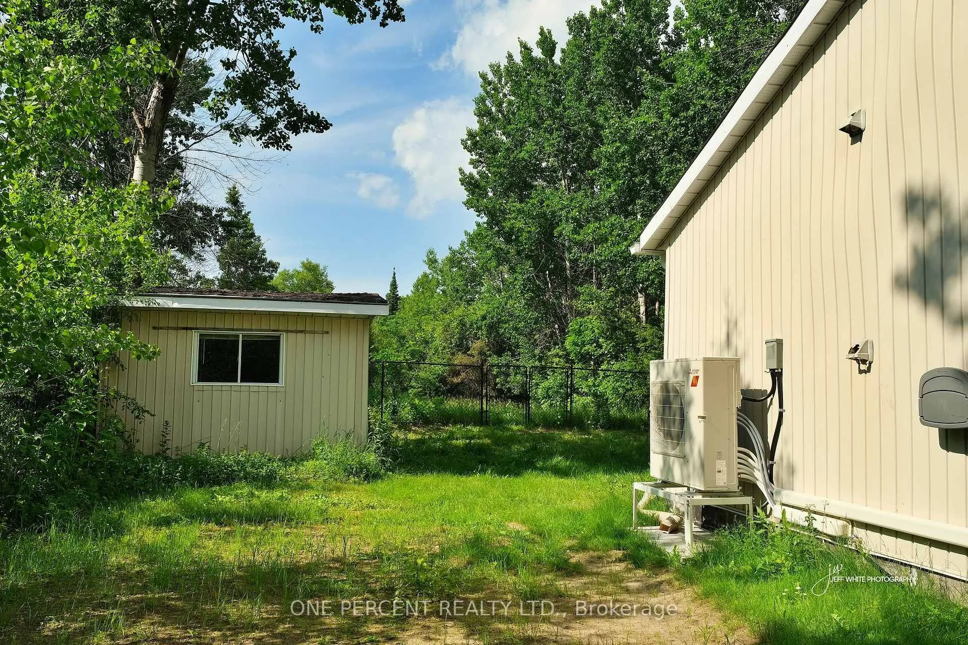 Photo 6 of 39 Broadview Street, Collingwood — HOMEH