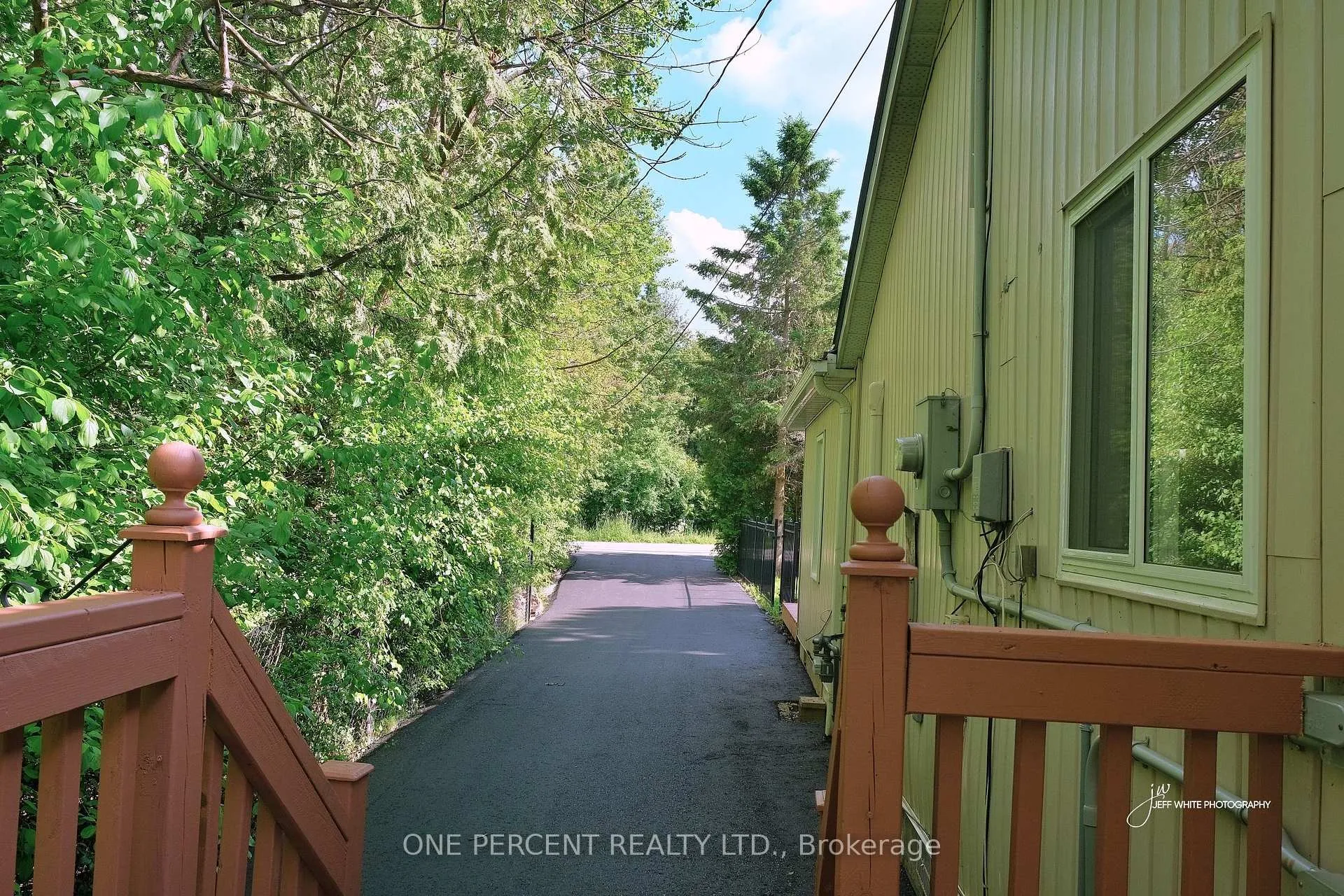Photo 9 of 39 Broadview Street, Collingwood — HOMEH