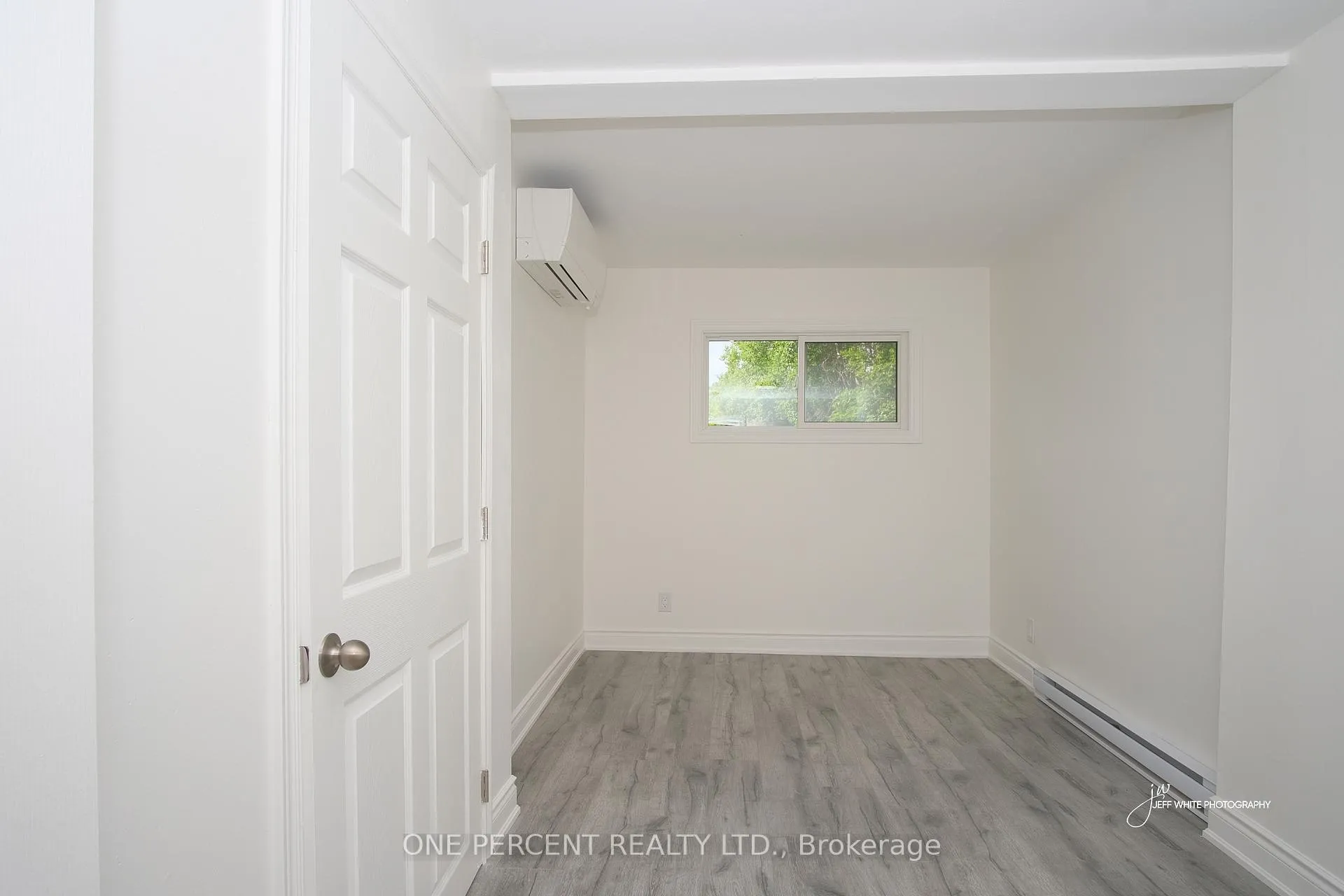 Photo 22 of 39 Broadview Street, Collingwood — HOMEH