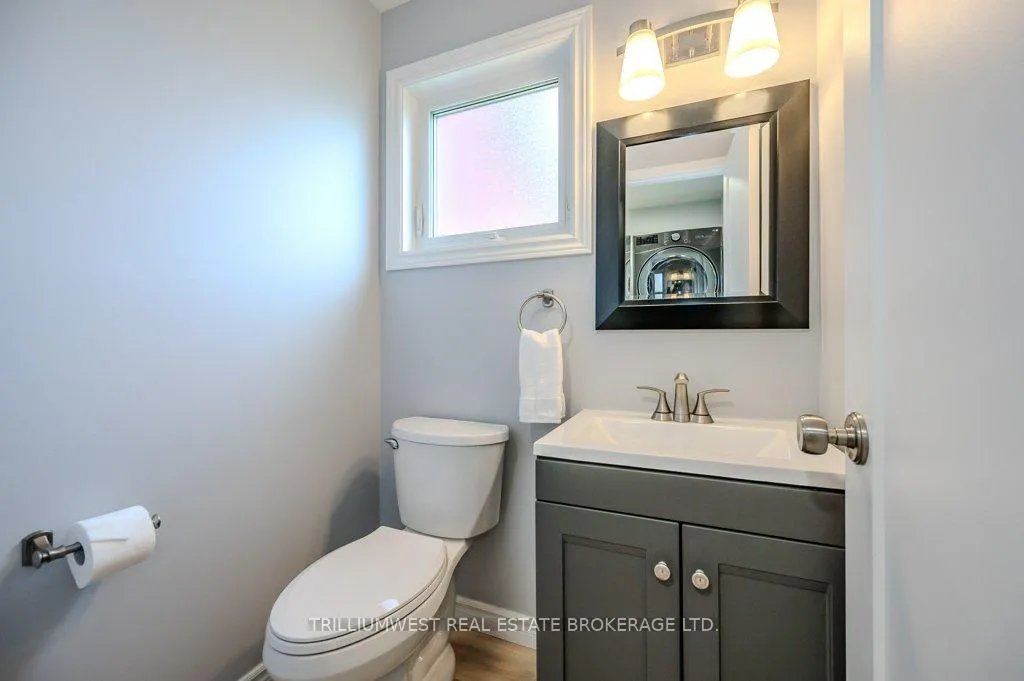 Photo 20 of 26 Oprington Drive, Kitchener — HOMEH