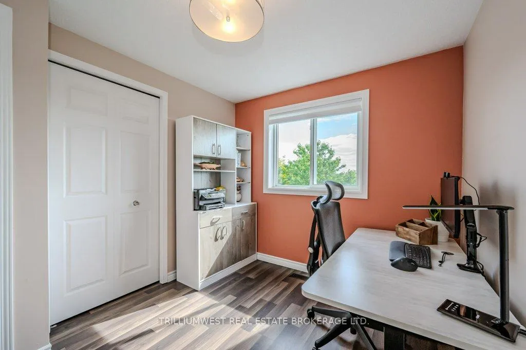Photo 30 of 26 Oprington Drive, Kitchener — HOMEH