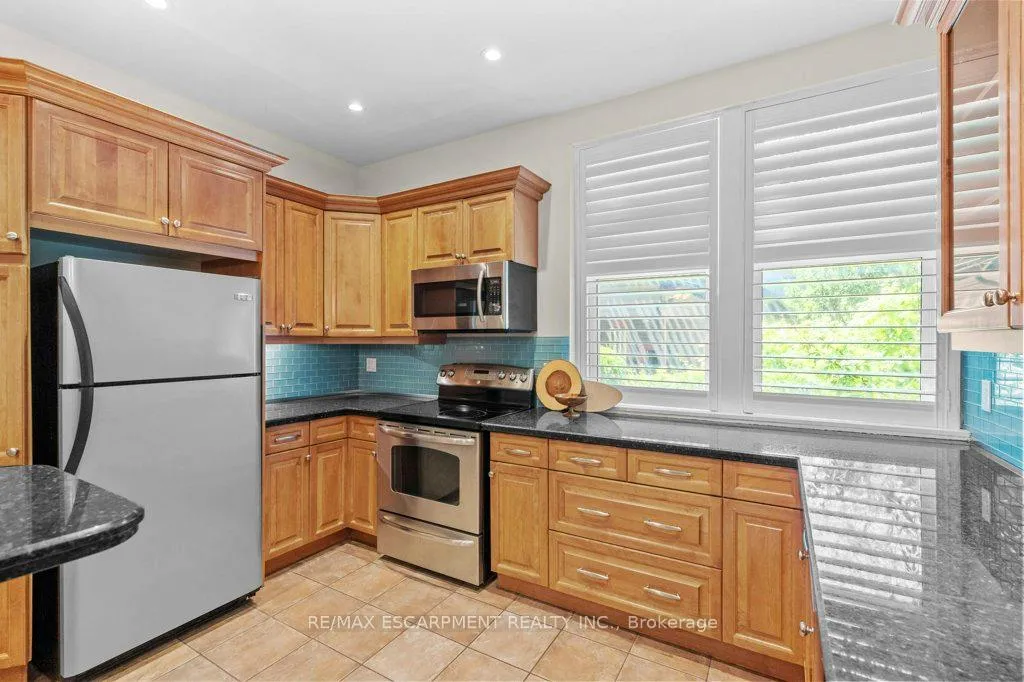 Photo 8 of 15 Freeman Place, Hamilton, Durand — HOMEH