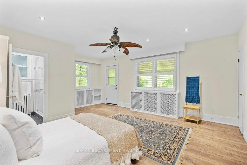 Photo 10 of 15 Freeman Place, Hamilton, Durand — HOMEH