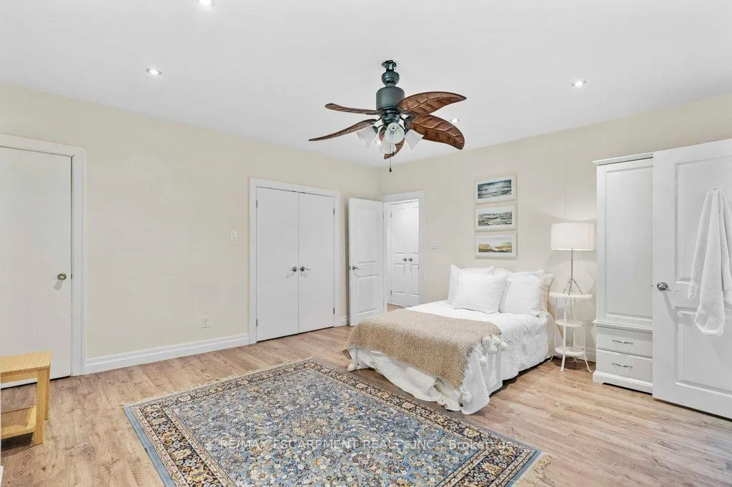 Photo 11 of 15 Freeman Place, Hamilton, Durand — HOMEH